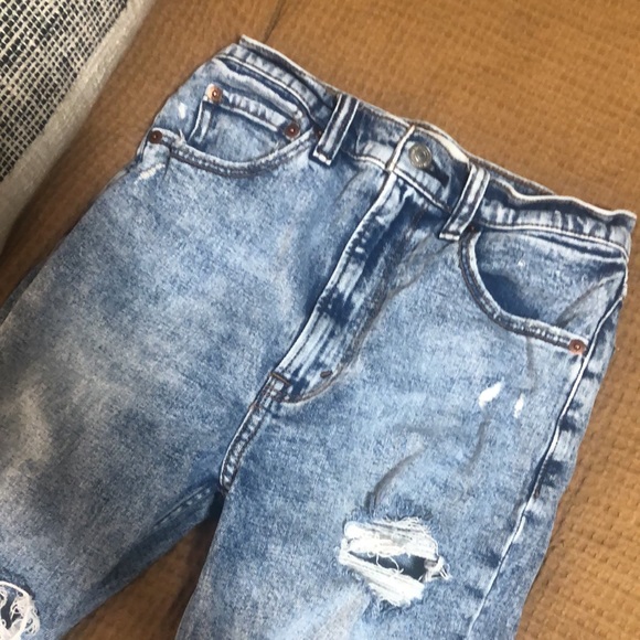 Light wash Abercrombie straight jeans. 26 short - Picture 5 of 6